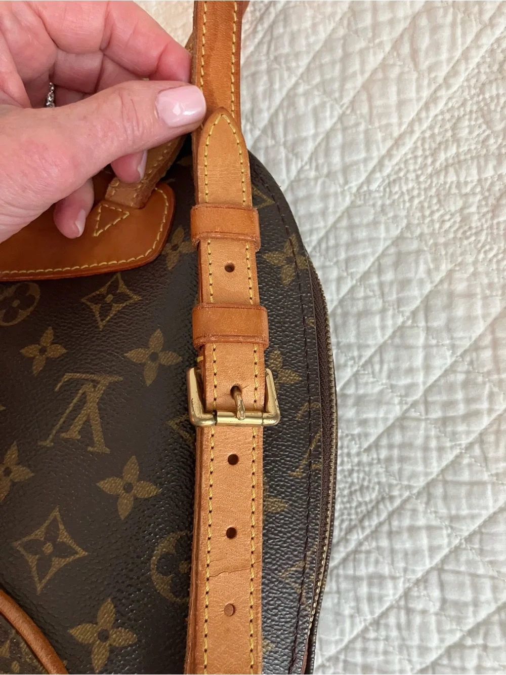 Authentic Louis Vuitton Monogram Vintage Ellipse Backpack - Picture 7 of 14